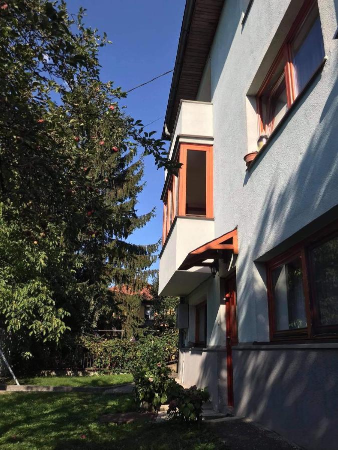 Cozy Room With A Bathroom Sarajevo Exterior foto